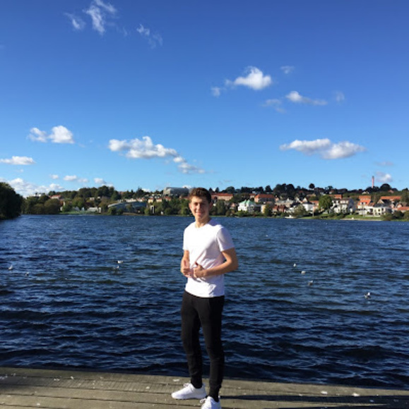 Meet your Posher, Juan manuel - Picture 1 of 1